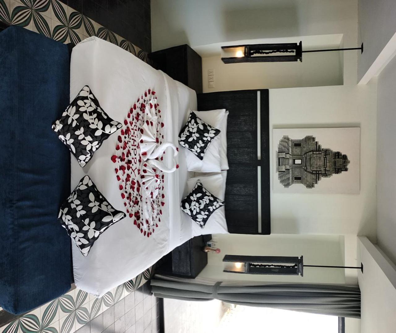 Monthara Angkor Residence Siem Reap Esterno foto